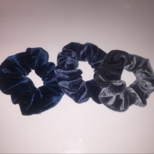 3 Velvet Scrunchies
